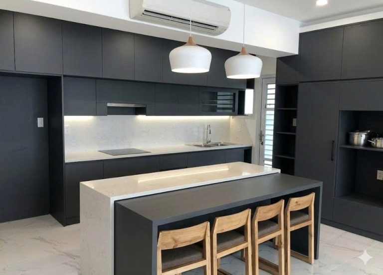 Không Gian Bếp Hiện Đại Tại Thái Nguyên – Thi Công Tủ Bếp Chuẩn Đẹp Cùng Gỗ Xinh