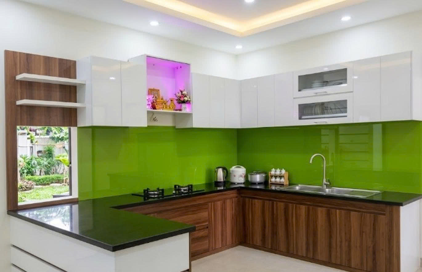 Tủ bếp Melamine cánh trắng thùng vân gỗ chữ L 542020WSN đẹp hiện đại