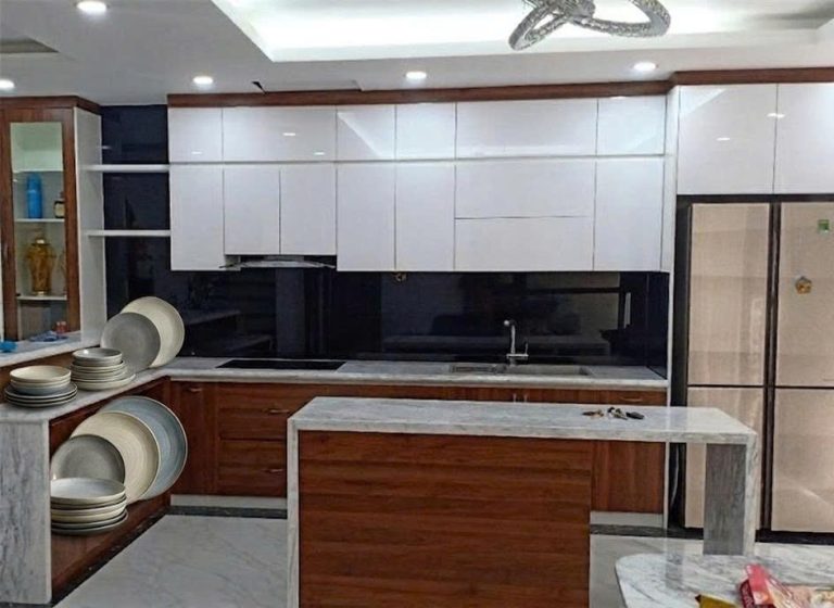 Thi Công Tủ Bếp Thanh Hóa – Xưởng Trực Tiếp, Máy CNC Hiện Đại Cùng Gỗ Xinh