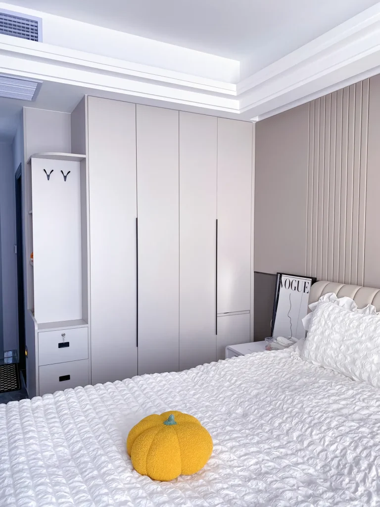 Cải tạo phòng ngủ nhỏ bằng gỗ ấm áp đón Tết 2027 – Giải pháp hoàn hảo từ BALI HOME