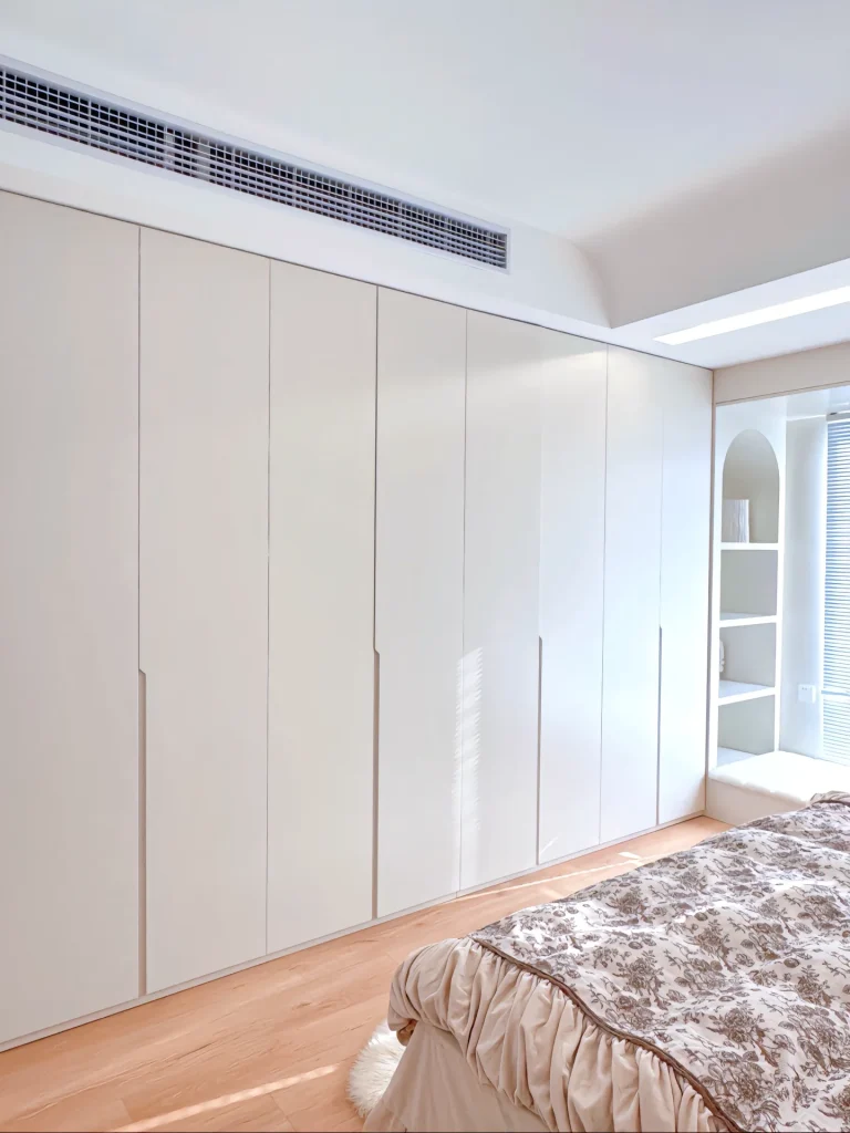 Thiết kế phòng ngủ gỗ ấm áp: 5 mẹo tiết kiệm chi phí và tối ưu phong thủy đón Tết 2027